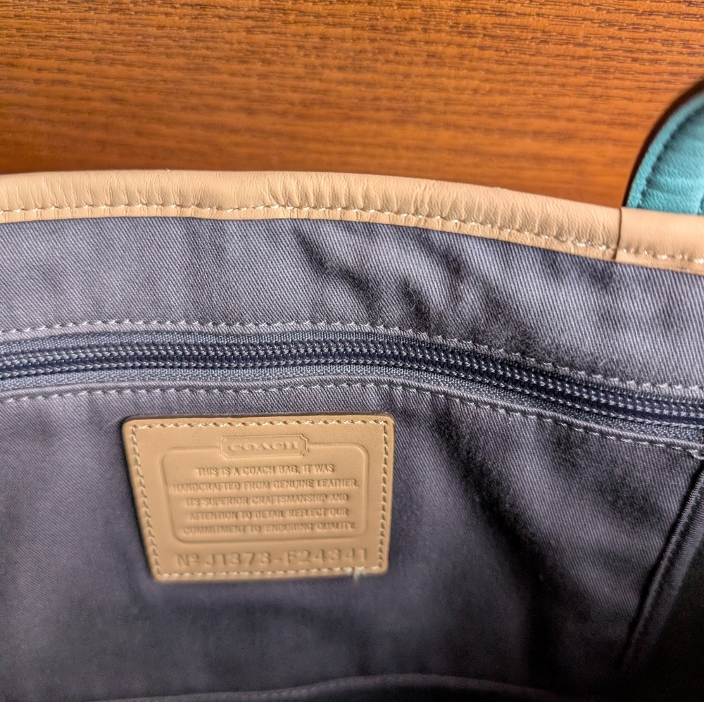 Coach Park Metro Large Leather Tote Bag - Picture 9 of 15